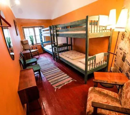 Auberge de jeunesse Katus