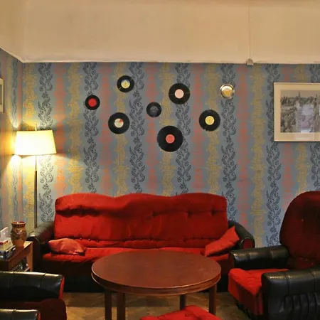 Auberge de jeunesse Katus *