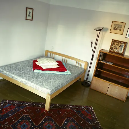 Auberge de jeunesse Katus *